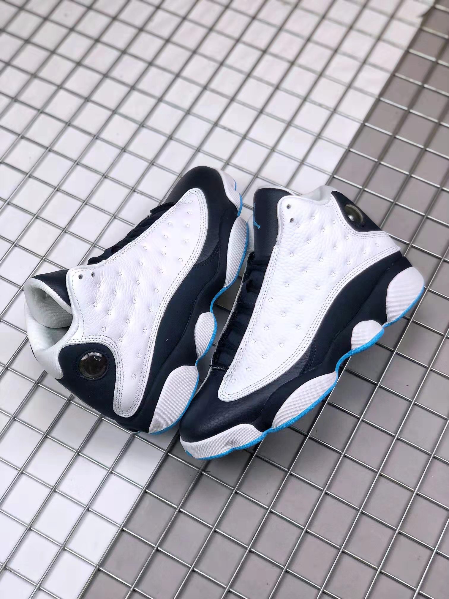 2022 Air Jordan 13 Obsidian Shoes